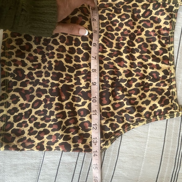 Kortni Jeane Squared Up Top - Picture 4 of 6